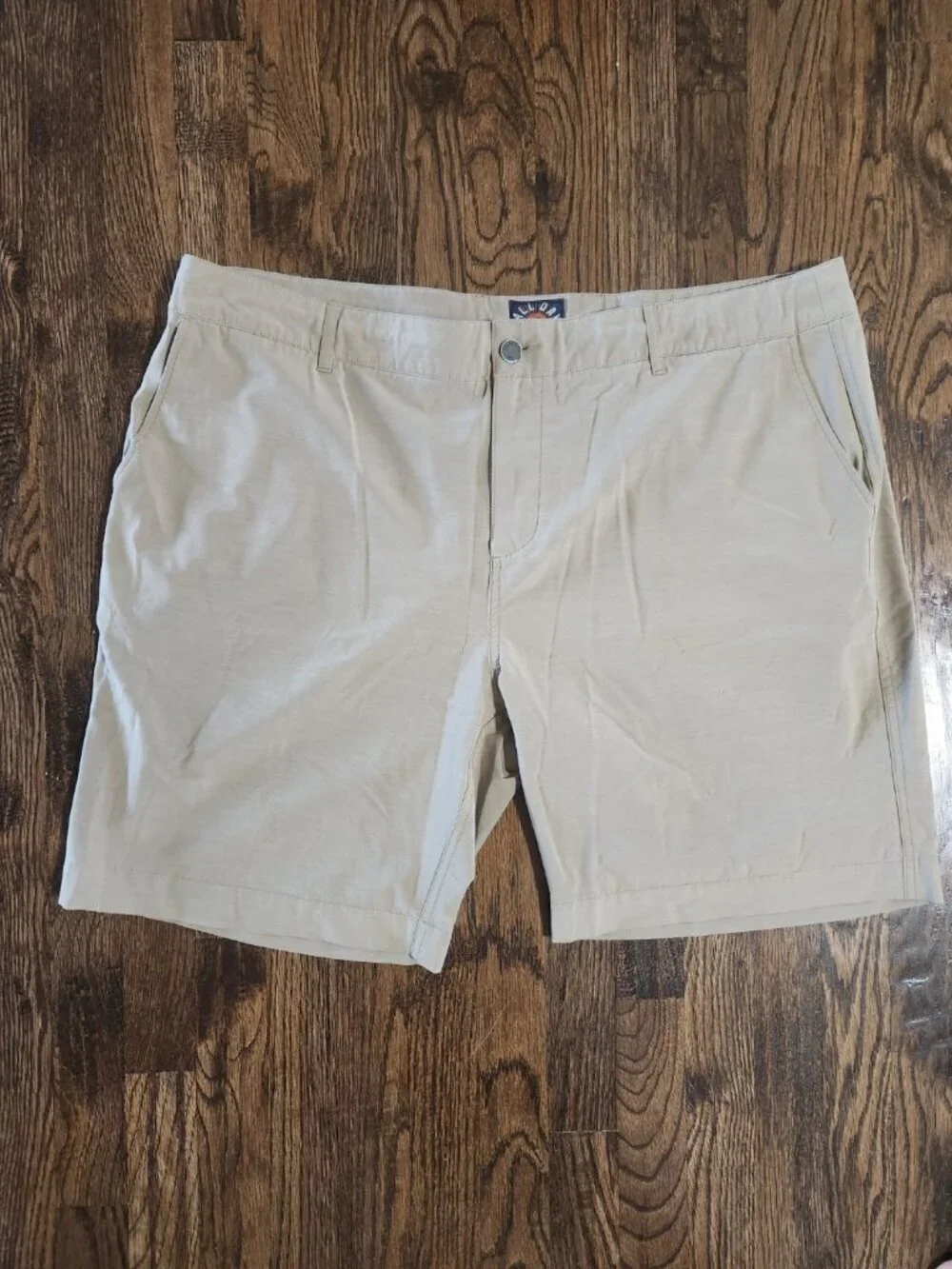 Faherty All Day Shorts 9” Khaki Color with hidden drawstring Men’s size 42